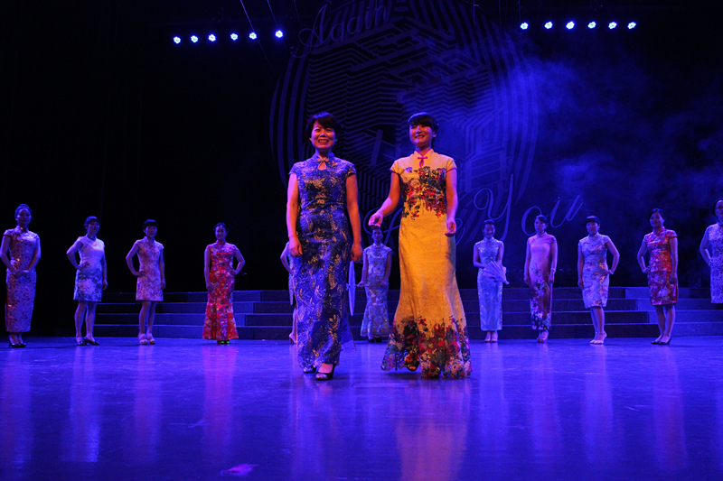 走秀《花样年华》